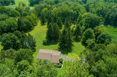 2186 E Best Rd, Bath, PA 18014 photo 40