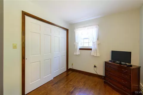 2186 E Best Rd, Bath, PA 18014 photo 32