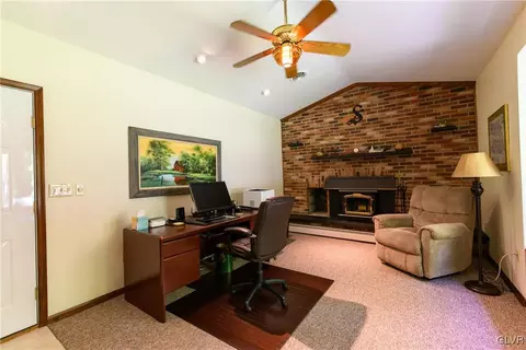 2186 E Best Rd, Bath, PA 18014 photo 21