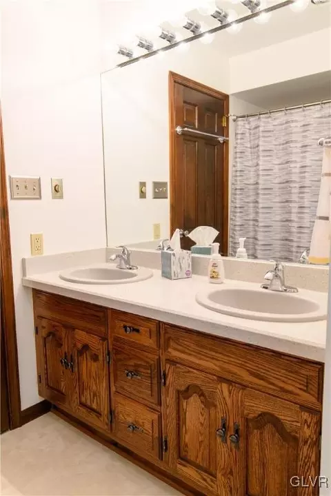 2186 E Best Rd, Bath, PA 18014 photo 37