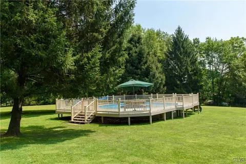 2186 E Best Rd, Bath, PA 18014 photo 7