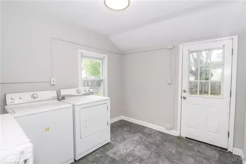 131 E Garrison St, Bethlehem, PA 18018 photo 13