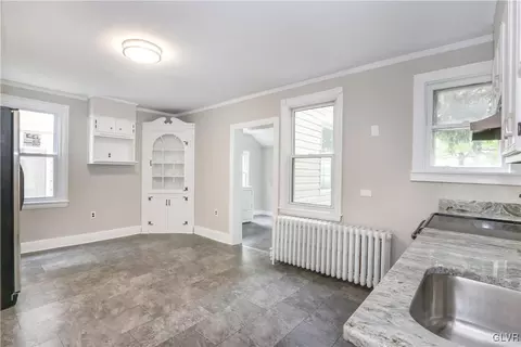 131 E Garrison St, Bethlehem, PA 18018 photo 8