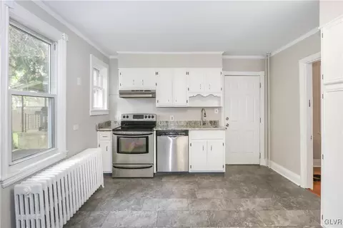 131 E Garrison St, Bethlehem, PA 18018 photo 12