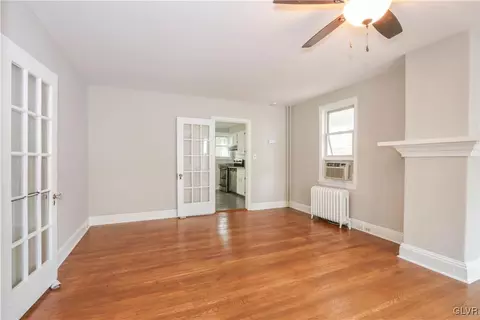 131 E Garrison St, Bethlehem, PA 18018 photo 7