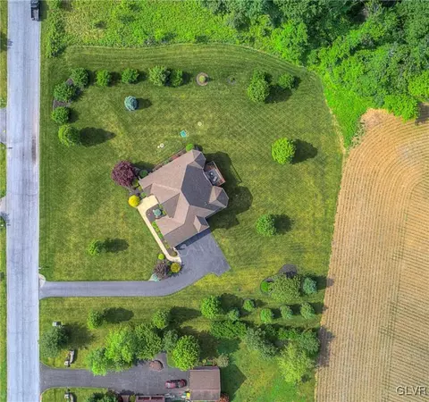 211 Klein Rd, Bath, PA 18014 photo 38