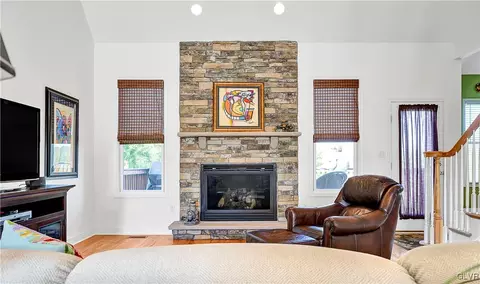 211 Klein Rd, Bath, PA 18014 photo 15