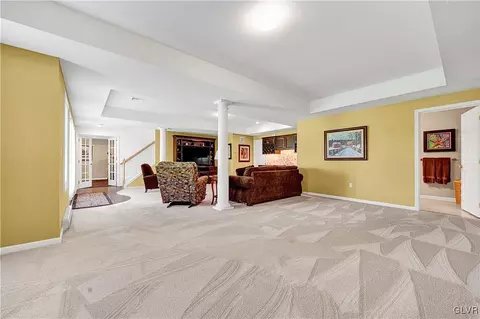 211 Klein Rd, Bath, PA 18014 photo 29