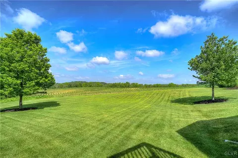 211 Klein Rd, Bath, PA 18014 photo 43