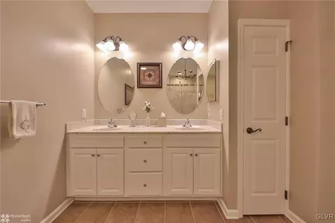 6935 Constitution Dr, Bethlehem, PA 18017 photo 26