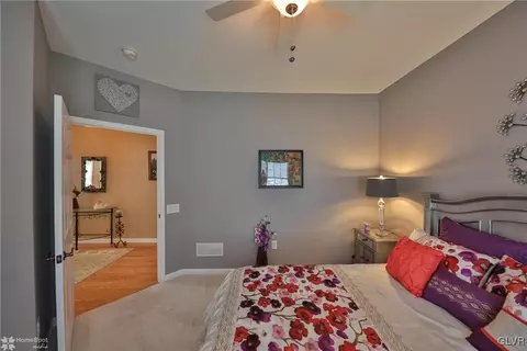 6935 Constitution Dr, Bethlehem, PA 18017 photo 6