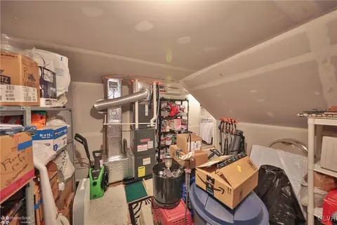 6935 Constitution Dr, Bethlehem, PA 18017 photo 31