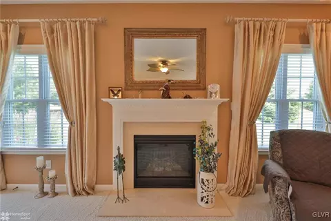 6935 Constitution Dr, Bethlehem, PA 18017 photo 20