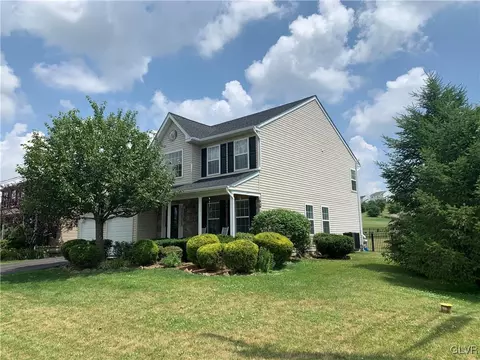 7208 Stack Rd, Macungie, PA 18062 photo 3