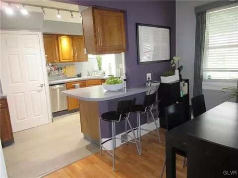 792 E Washington Ave, Bethlehem, PA 18017 photo 14