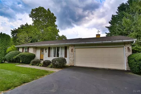 460 E Macada Rd, Bethlehem, PA 18017 photo 5