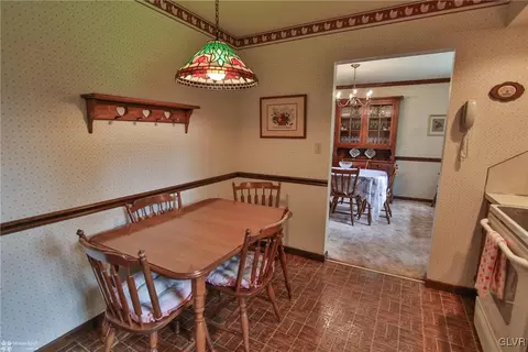 460 E Macada Rd, Bethlehem, PA 18017 photo 16