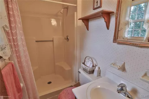 460 E Macada Rd, Bethlehem, PA 18017 photo 28