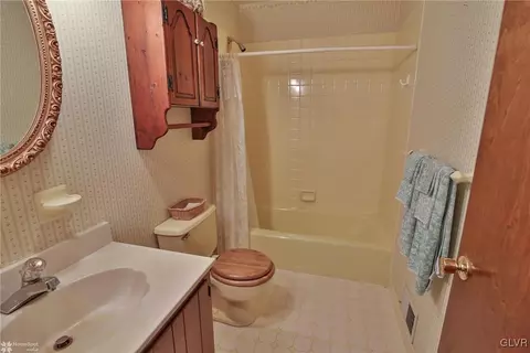 460 E Macada Rd, Bethlehem, PA 18017 photo 19