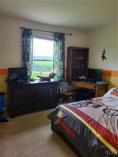 2960 Walker Rd, Bath, PA 18014 photo 19