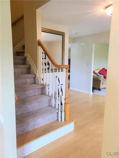 2960 Walker Rd, Bath, PA 18014 photo 4
