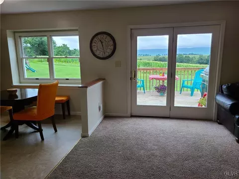 2960 Walker Rd, Bath, PA 18014 photo 13