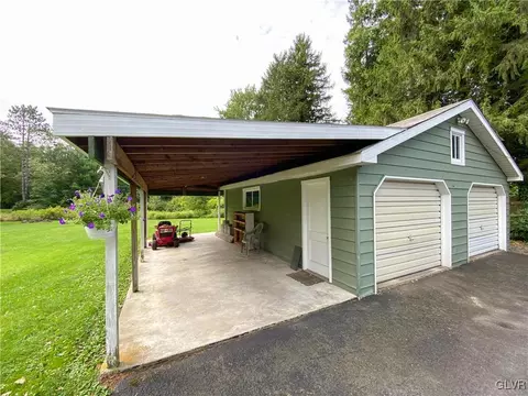 1042 Interchange Rd, Gilbert, PA 18331 photo 3