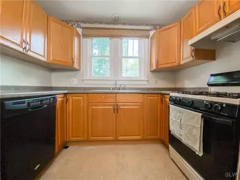 1042 Interchange Rd, Gilbert, PA 18331 photo 13