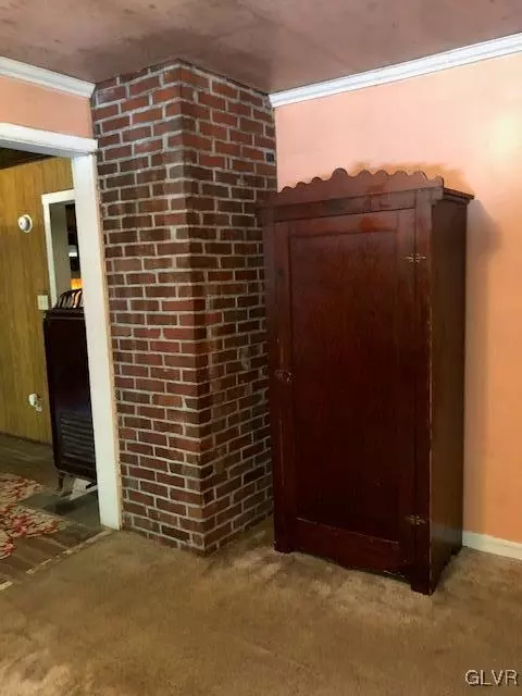 2345 E Scenic Dr, Bath, PA 18014 photo 11