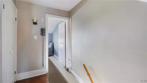 325 E Wall St, Bethlehem, PA 18018 photo 18
