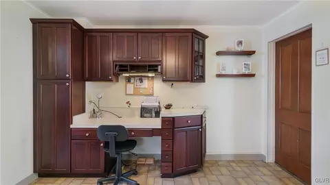 325 E Wall St, Bethlehem, PA 18018 photo 10