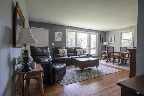 119 Clearview Ln, Bath, PA 18014 photo 6