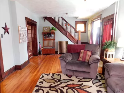 109 E Northampton St, Bath, PA 18014 photo 16