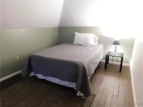 109 E Northampton St, Bath, PA 18014 photo 27