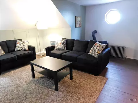 109 E Northampton St, Bath, PA 18014 photo 26