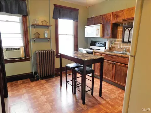 109 E Northampton St, Bath, PA 18014 photo 22