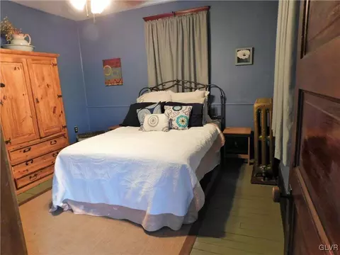 109 E Northampton St, Bath, PA 18014 photo 17