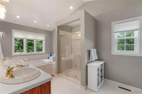 848 Copella Rd, Bath, PA 18014 photo 32