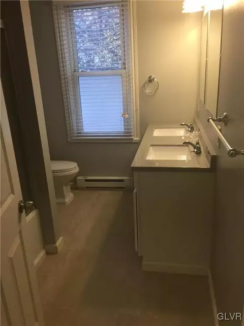 125 E North St, Bethlehem, PA 18018 photo 13