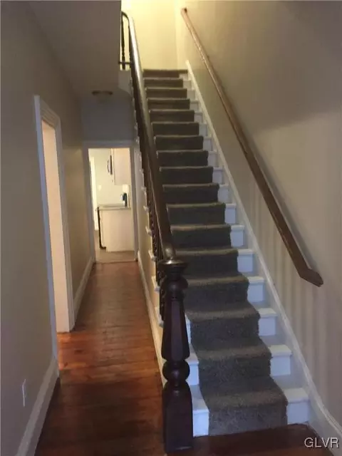 125 E North St, Bethlehem, PA 18018 photo 8