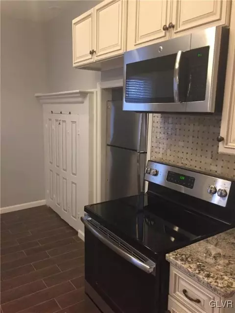 125 E North St, Bethlehem, PA 18018 photo 7