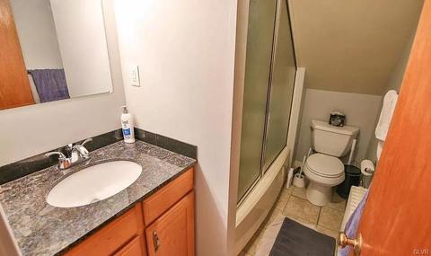 656 Main St, Hellertown, PA 18055 photo 30