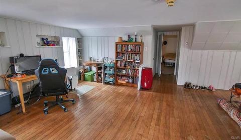 656 Main St, Hellertown, PA 18055 photo 25