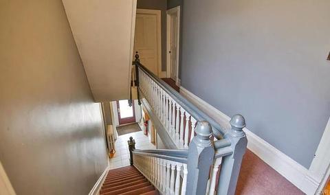 656 Main St, Hellertown, PA 18055 photo 5