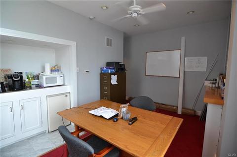 656 Main St, Hellertown, PA 18055 photo 10
