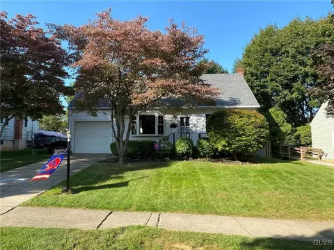 3057 Cornwall Rd, Bethlehem, PA 18017 photo 3