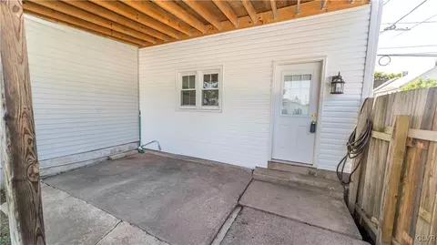101 E Saucon St, Hellertown, PA 18055 photo 31