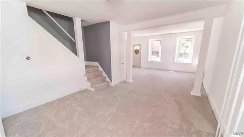 101 E Saucon St, Hellertown, PA 18055 photo 6