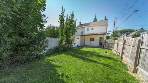 101 E Saucon St, Hellertown, PA 18055 photo 38