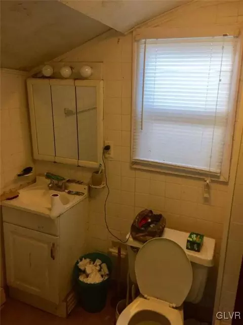 28 E Garrison St, Bethlehem, PA 18018 photo 4
